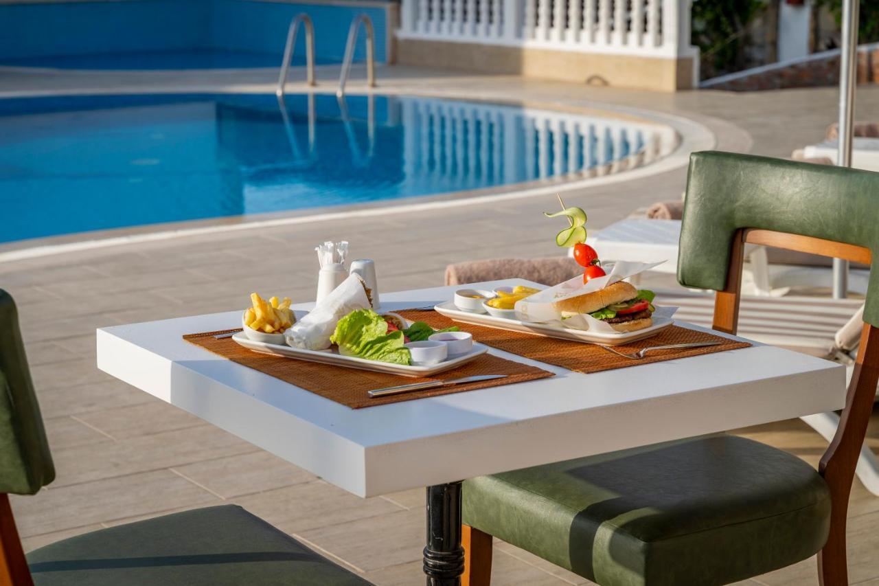 Queen Boutique Hotel Бітез Екстер'єр фото